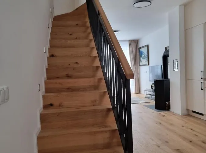 Semesterbostad Max *