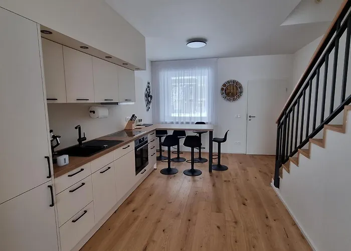 Semesterbostad Max *