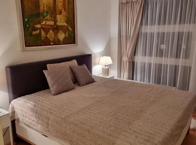 Max Semesterbostad *