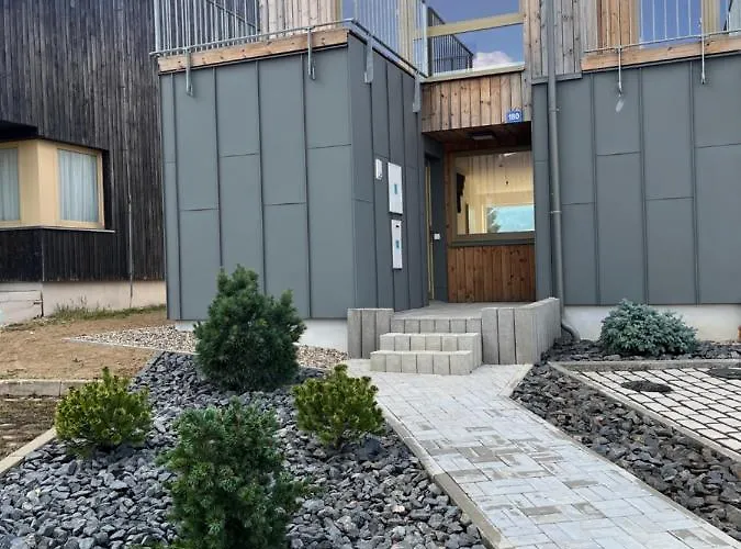 Max Semesterbostad *